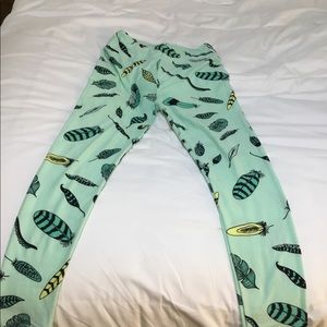 Lularoe OS Feather Leggings